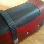 sella-originale-mv-agusta-checca-rossa-blu-3